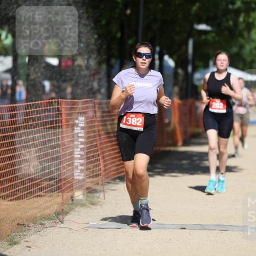 07.09.2025 - 19. Norderstedt Triathlon Michael Strokosch http://msf.ph/oto/8804857 07.09.2025 13:14:56 Laufen 262, 275, 1264, 1382 meine-sportfotos.de