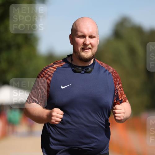 07.09.2025 - 19. Norderstedt Triathlon Michael Strokosch http://msf.ph/oto/8804859 07.09.2025 12:06:55 Laufen 190, 771, 1267 meine-sportfotos.de