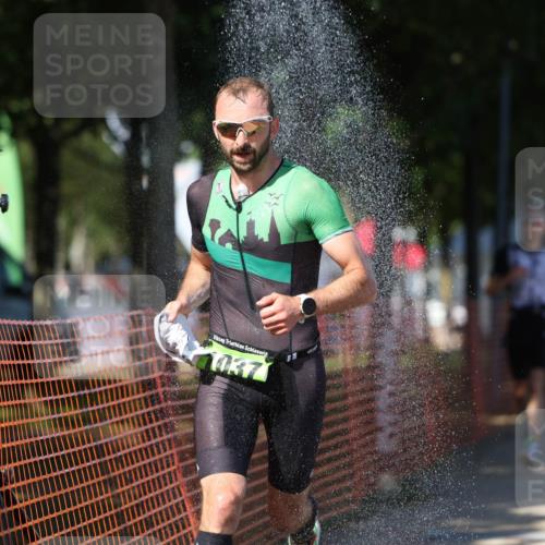 07.09.2025 - 19. Norderstedt Triathlon Michael Strokosch http://msf.ph/oto/8804862 07.09.2025 14:58:24 Laufen 965, 1037 meine-sportfotos.de