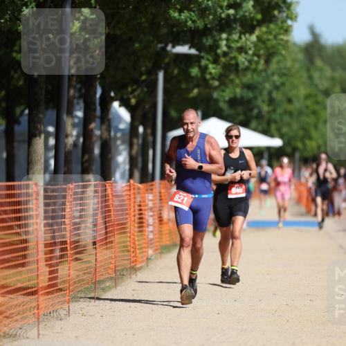 07.09.2025 - 19. Norderstedt Triathlon Michael Strokosch http://msf.ph/oto/8804870 07.09.2025 12:07:09 Laufen 821, 845 meine-sportfotos.de