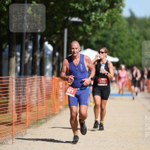 07.09.2025 - 19. Norderstedt Triathlon Michael Strokosch http://msf.ph/oto/8804897 07.09.2025 12:07:11 Laufen 821, 845 meine-sportfotos.de