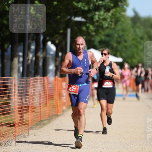 07.09.2025 - 19. Norderstedt Triathlon Michael Strokosch http://msf.ph/oto/8804902 07.09.2025 12:07:11 Laufen 821, 845 meine-sportfotos.de