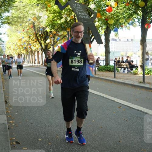 07.09.2025 - BARMER Alsterlauf Yannick Fuchs http://msf.ph/oto/8804906 07.09.2025 11:53:01 Laufen 1227, 106, 8198 meine-sportfotos.de