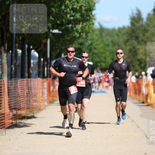 07.09.2025 - 19. Norderstedt Triathlon Michael Strokosch http://msf.ph/oto/8804930 07.09.2025 12:37:03 Laufen 253, 260, 738, 1244, 1248, 1369 meine-sportfotos.de