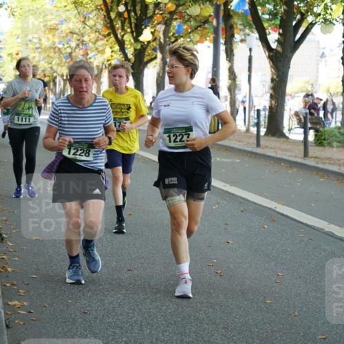 07.09.2025 - BARMER Alsterlauf Yannick Fuchs http://msf.ph/oto/8804944 07.09.2025 11:53:06 Laufen 1111, 1228, 1227 meine-sportfotos.de