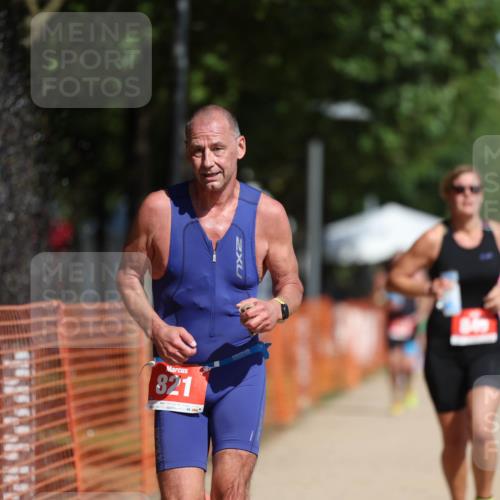 07.09.2025 - 19. Norderstedt Triathlon Michael Strokosch http://msf.ph/oto/8804955 07.09.2025 12:07:13 Laufen 821, 845 meine-sportfotos.de