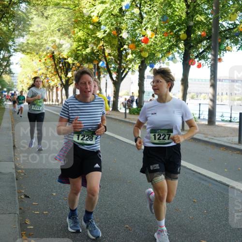 07.09.2025 - BARMER Alsterlauf Yannick Fuchs http://msf.ph/oto/8804973 07.09.2025 11:53:08 Laufen 1111, 1228, 1227 meine-sportfotos.de