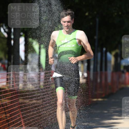 07.09.2025 - 19. Norderstedt Triathlon Michael Strokosch http://msf.ph/oto/8804990 07.09.2025 14:58:38 Laufen 1003 meine-sportfotos.de