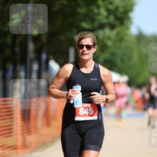 07.09.2025 - 19. Norderstedt Triathlon Michael Strokosch http://msf.ph/oto/8805001 07.09.2025 12:07:16 Laufen 821, 845 meine-sportfotos.de