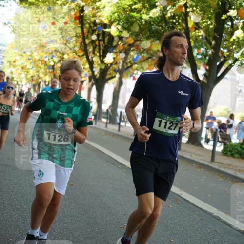 07.09.2025 - BARMER Alsterlauf Yannick Fuchs http://msf.ph/oto/8805012 07.09.2025 11:53:14 Laufen 1220, 136, 1127, 1126 meine-sportfotos.de