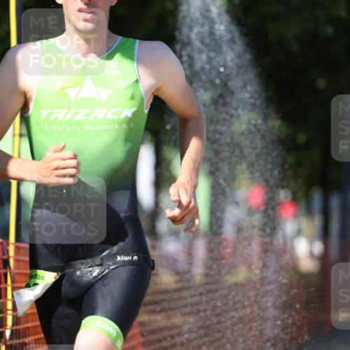 07.09.2025 - 19. Norderstedt Triathlon Michael Strokosch http://msf.ph/oto/8805028 07.09.2025 14:58:39 Laufen 1003 meine-sportfotos.de