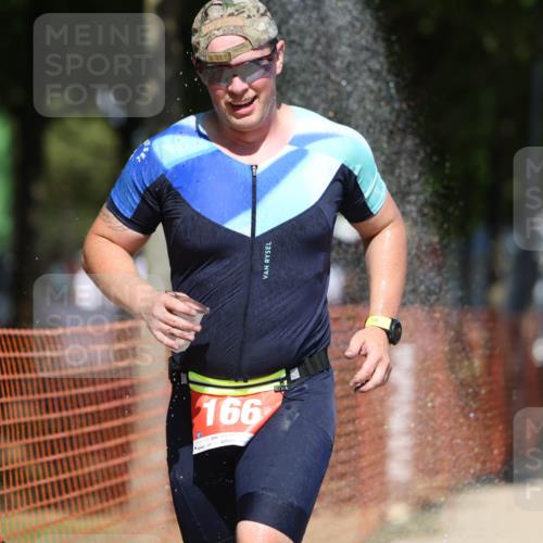 07.09.2025 - 19. Norderstedt Triathlon Michael Strokosch http://msf.ph/oto/8805116 07.09.2025 13:15:09 Laufen 166, 173, 308 meine-sportfotos.de