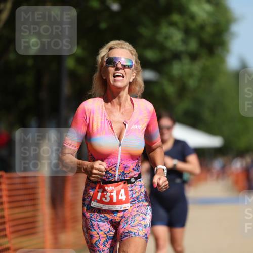 07.09.2025 - 19. Norderstedt Triathlon Michael Strokosch http://msf.ph/oto/8805137 07.09.2025 12:07:26 Laufen 152, 768, 1200, 1314, 1368 meine-sportfotos.de