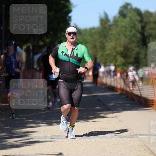 07.09.2025 - 19. Norderstedt Triathlon Michael Strokosch http://msf.ph/oto/8805146 07.09.2025 14:58:53 Laufen 373, 1000, 1011, 1018, 1034, 1042, 1459 meine-sportfotos.de
