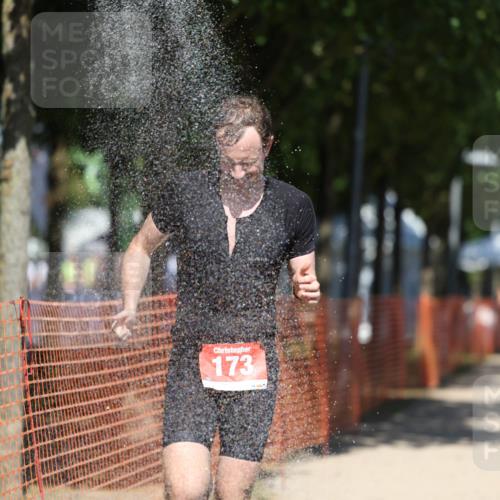 07.09.2025 - 19. Norderstedt Triathlon Michael Strokosch http://msf.ph/oto/8805155 07.09.2025 13:15:15 Laufen 173, 346 meine-sportfotos.de