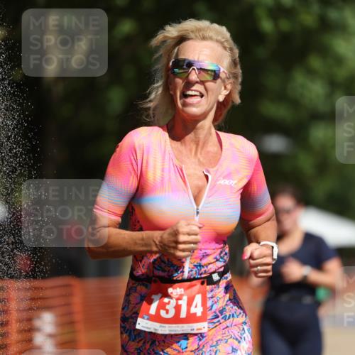 07.09.2025 - 19. Norderstedt Triathlon Michael Strokosch http://msf.ph/oto/8805157 07.09.2025 12:07:26 Laufen 152, 768, 1200, 1314, 1368 meine-sportfotos.de