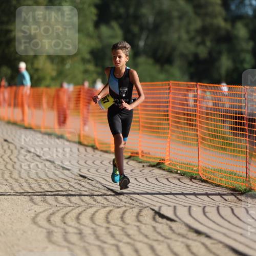 07.09.2025 - 19. Norderstedt Triathlon Michael Strokosch http://msf.ph/oto/8805225 07.09.2025 09:45:05 Laufen 567 meine-sportfotos.de
