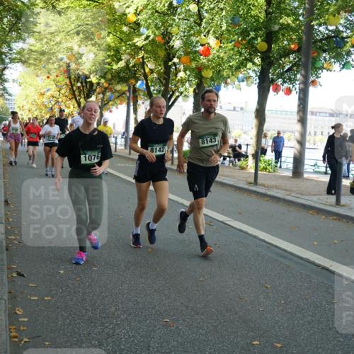 07.09.2025 - BARMER Alsterlauf Yannick Fuchs http://msf.ph/oto/8805271 07.09.2025 11:53:30 Laufen 196, 8142, 1076, 8143 meine-sportfotos.de