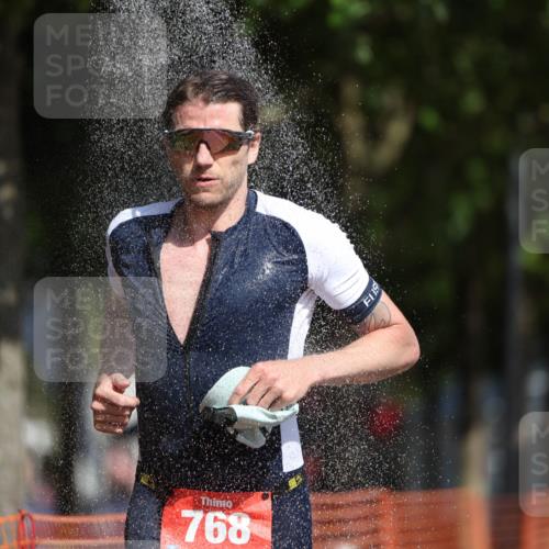 07.09.2025 - 19. Norderstedt Triathlon Michael Strokosch http://msf.ph/oto/8805275 07.09.2025 12:07:33 Laufen 768 meine-sportfotos.de