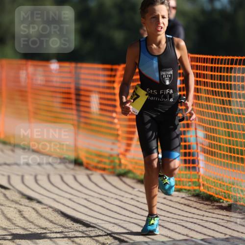 07.09.2025 - 19. Norderstedt Triathlon Michael Strokosch http://msf.ph/oto/8805296 07.09.2025 09:45:08 Laufen 567 meine-sportfotos.de