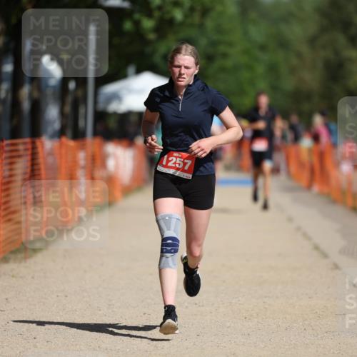 07.09.2025 - 19. Norderstedt Triathlon Michael Strokosch http://msf.ph/oto/8805320 07.09.2025 12:07:52 Laufen 1257 meine-sportfotos.de