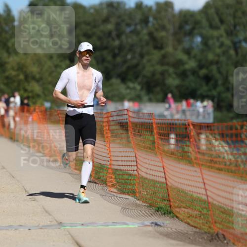 07.09.2025 - 19. Norderstedt Triathlon Michael Strokosch http://msf.ph/oto/8805341 07.09.2025 13:15:37 Laufen 236, 1252, 1297, 1337, 1366 meine-sportfotos.de