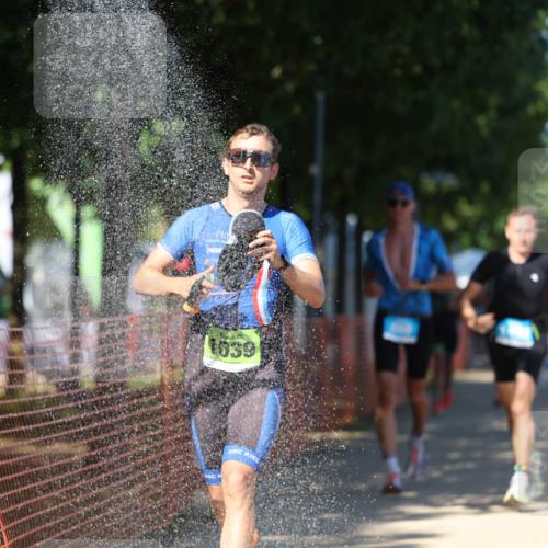 07.09.2025 - 19. Norderstedt Triathlon Michael Strokosch http://msf.ph/oto/8805348 07.09.2025 14:59:02 Laufen 880, 997, 1000, 1010, 1011, 1018, 1039, 1416, 1462 meine-sportfotos.de