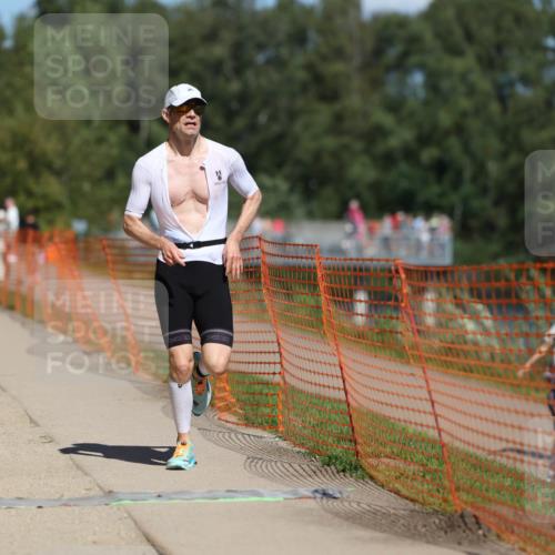 07.09.2025 - 19. Norderstedt Triathlon Michael Strokosch http://msf.ph/oto/8805355 07.09.2025 13:15:37 Laufen 236, 1252, 1297, 1337, 1366 meine-sportfotos.de