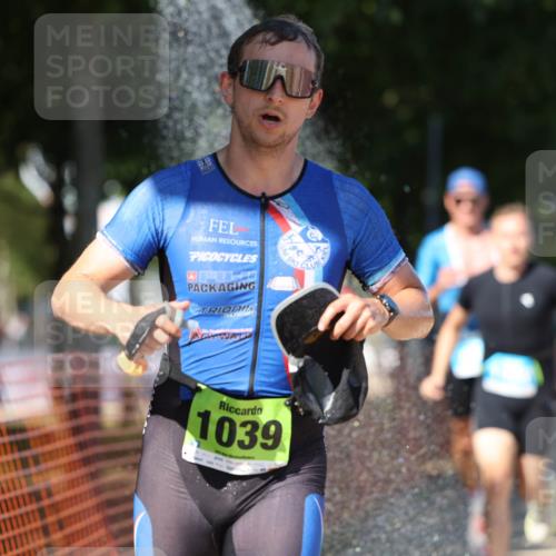 07.09.2025 - 19. Norderstedt Triathlon Michael Strokosch http://msf.ph/oto/8805380 07.09.2025 14:59:03 Laufen 880, 997, 1010, 1011, 1018, 1039, 1416, 1462 meine-sportfotos.de