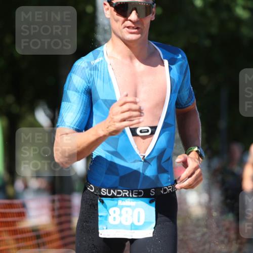07.09.2025 - 19. Norderstedt Triathlon Michael Strokosch http://msf.ph/oto/8805439 07.09.2025 14:59:06 Laufen 428, 880, 997, 1010, 1039, 1416, 1462 meine-sportfotos.de