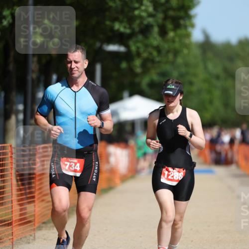 07.09.2025 - 19. Norderstedt Triathlon Michael Strokosch http://msf.ph/oto/8805511 07.09.2025 12:08:02 Laufen 734, 1223, 1288 meine-sportfotos.de