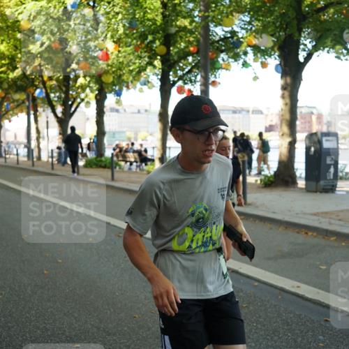 07.09.2025 - BARMER Alsterlauf Yannick Fuchs http://msf.ph/oto/8805552 07.09.2025 11:53:44 Laufen 19, 202, 8399 meine-sportfotos.de