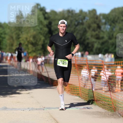 07.09.2025 - 19. Norderstedt Triathlon Michael Strokosch http://msf.ph/oto/8805610 07.09.2025 14:59:37 Laufen 1025 meine-sportfotos.de