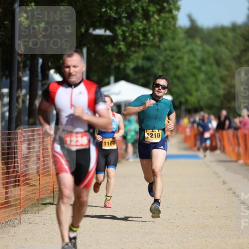 07.09.2025 - 19. Norderstedt Triathlon Michael Strokosch http://msf.ph/oto/8805652 07.09.2025 12:08:18 Laufen 1167, 1210, 1236 meine-sportfotos.de