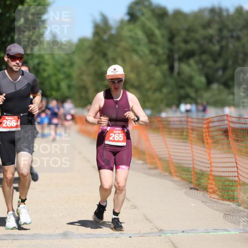 07.09.2025 - 19. Norderstedt Triathlon Michael Strokosch http://msf.ph/oto/8805662 07.09.2025 13:16:26 Laufen 265, 266, 1238 meine-sportfotos.de