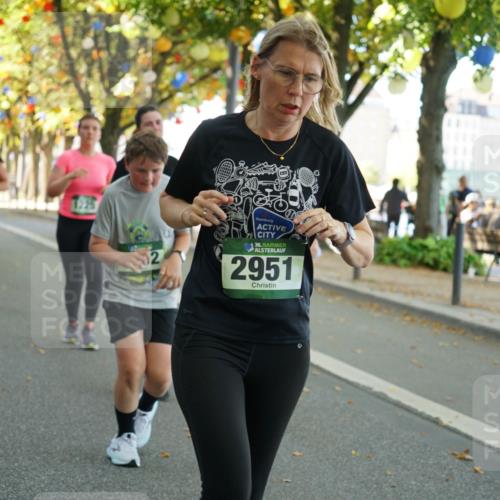07.09.2025 - BARMER Alsterlauf Yannick Fuchs http://msf.ph/oto/8805680 07.09.2025 11:54:04 Laufen 1956, 2, 36, 2951 meine-sportfotos.de