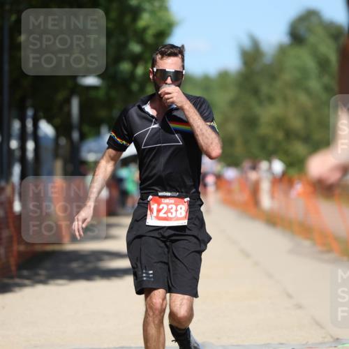 07.09.2025 - 19. Norderstedt Triathlon Michael Strokosch http://msf.ph/oto/8805717 07.09.2025 13:16:30 Laufen 265, 266, 1238 meine-sportfotos.de