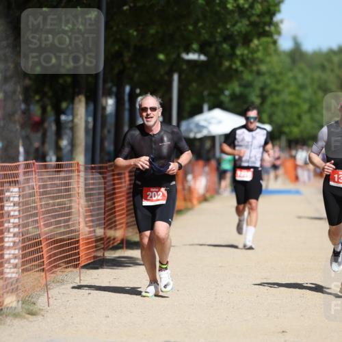 07.09.2025 - 19. Norderstedt Triathlon Michael Strokosch http://msf.ph/oto/8805726 07.09.2025 12:38:07 Laufen 136, 202, 1378 meine-sportfotos.de