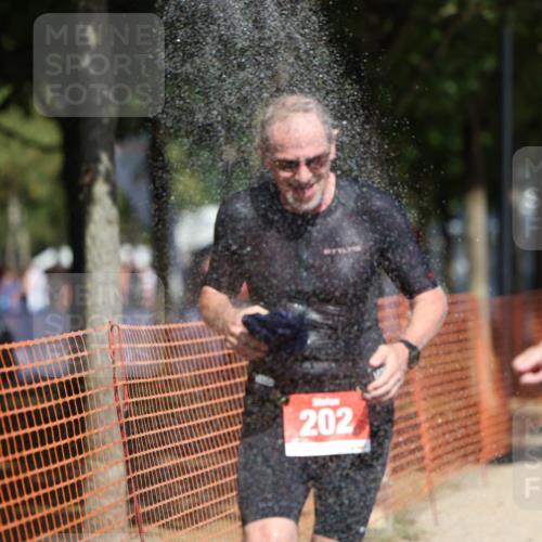 07.09.2025 - 19. Norderstedt Triathlon Michael Strokosch http://msf.ph/oto/8805781 07.09.2025 12:38:10 Laufen 136, 182, 202, 1378 meine-sportfotos.de