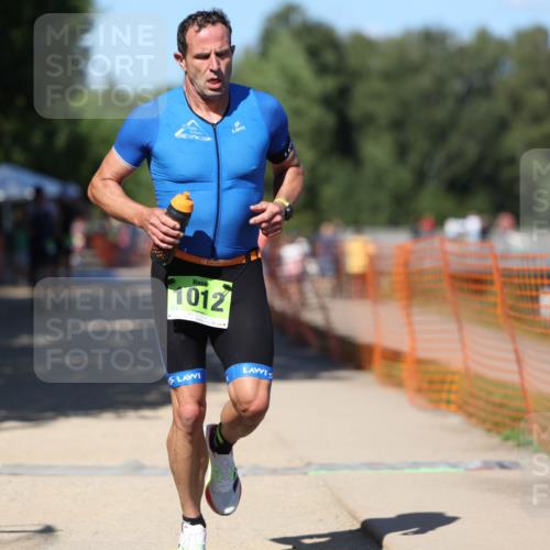 07.09.2025 - 19. Norderstedt Triathlon Michael Strokosch http://msf.ph/oto/8805789 07.09.2025 15:00:08 Laufen 411, 1012 meine-sportfotos.de