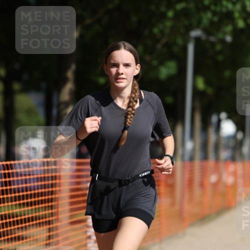 07.09.2025 - 19. Norderstedt Triathlon Michael Strokosch http://msf.ph/oto/8805798 07.09.2025 11:11:40 Laufen 666 meine-sportfotos.de