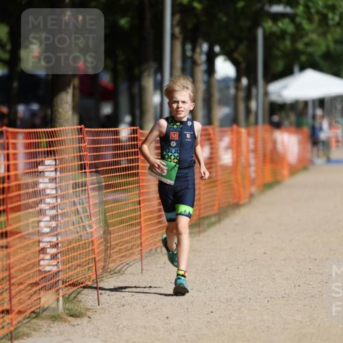 07.09.2025 - 19. Norderstedt Triathlon Michael Strokosch http://msf.ph/oto/8805817 07.09.2025 11:12:38 Laufen 85 meine-sportfotos.de