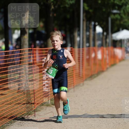 07.09.2025 - 19. Norderstedt Triathlon Michael Strokosch http://msf.ph/oto/8805857 07.09.2025 11:12:40 Laufen 85 meine-sportfotos.de