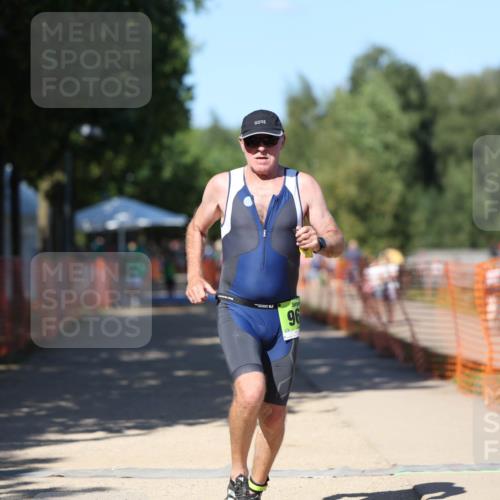 07.09.2025 - 19. Norderstedt Triathlon Michael Strokosch http://msf.ph/oto/8805915 07.09.2025 15:00:18 Laufen 963, 999 meine-sportfotos.de