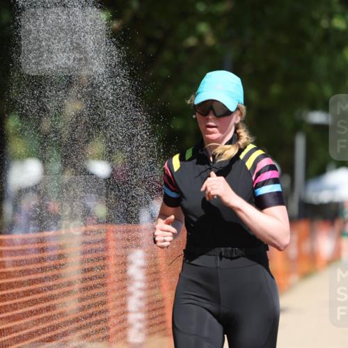 07.09.2025 - 19. Norderstedt Triathlon Michael Strokosch http://msf.ph/oto/8805917 07.09.2025 12:38:21 Laufen 182, 299, 715 meine-sportfotos.de
