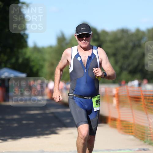 07.09.2025 - 19. Norderstedt Triathlon Michael Strokosch http://msf.ph/oto/8805936 07.09.2025 15:00:19 Laufen 963, 999 meine-sportfotos.de
