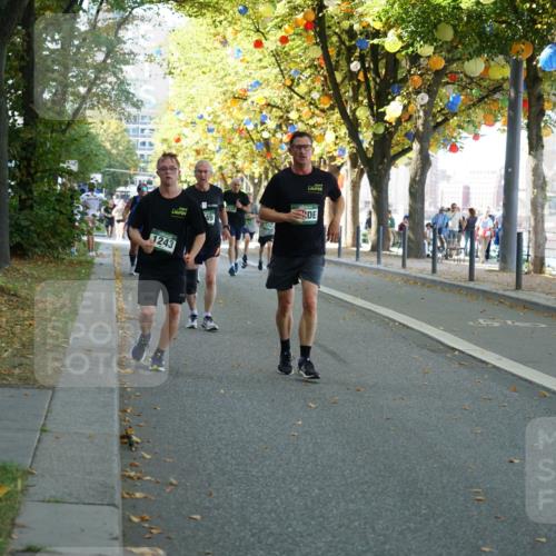 07.09.2025 - BARMER Alsterlauf Yannick Fuchs http://msf.ph/oto/8805961 07.09.2025 11:54:33 Laufen 1243 meine-sportfotos.de