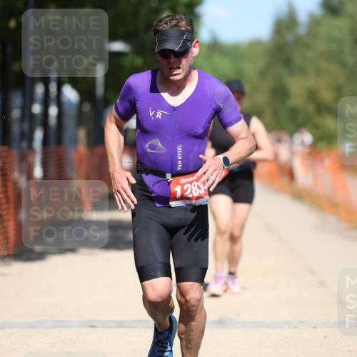 07.09.2025 - 19. Norderstedt Triathlon Michael Strokosch http://msf.ph/oto/8806019 07.09.2025 13:16:57 Laufen 735, 1261, 1283 meine-sportfotos.de