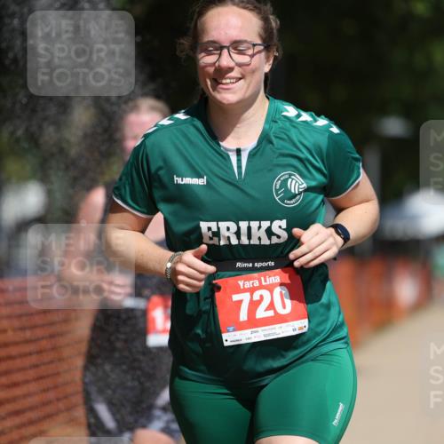 07.09.2025 - 19. Norderstedt Triathlon Michael Strokosch http://msf.ph/oto/8806062 07.09.2025 12:38:35 Laufen 720, 1224 meine-sportfotos.de