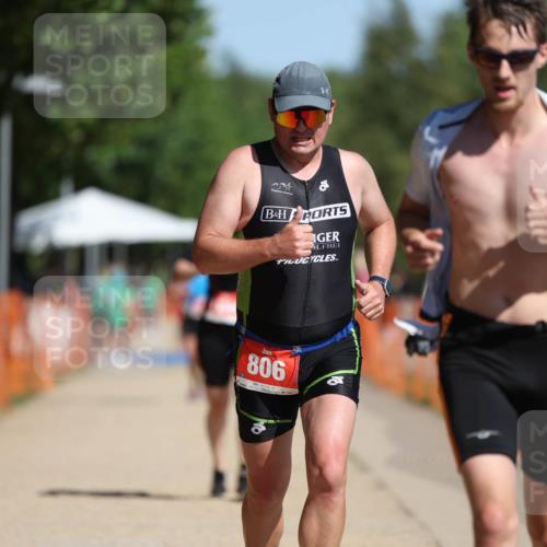 07.09.2025 - 19. Norderstedt Triathlon Michael Strokosch http://msf.ph/oto/8806090 07.09.2025 12:08:53 Laufen 185, 253, 806, 1244 meine-sportfotos.de